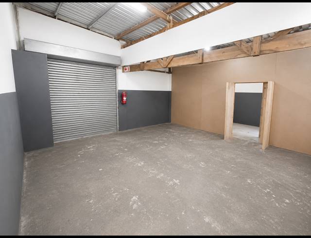 88M² WORKSHOP TO LET IN ARCADIA